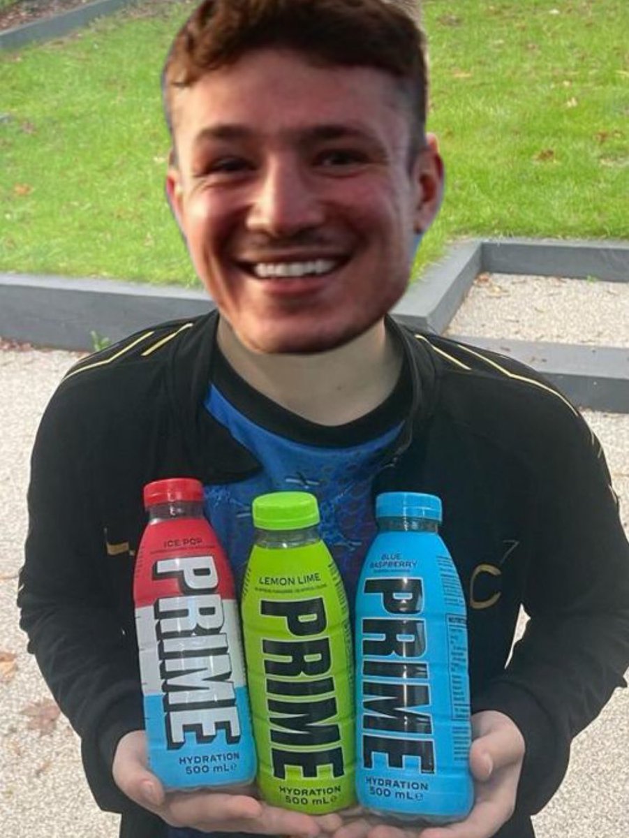 My little brother was over the moon with his purchase this morning! <a href="/KSI/">ksi</a> <a href="/LoganPaul/">Logan Paul</a> He’s your biggest fan 🤙🏼💯
