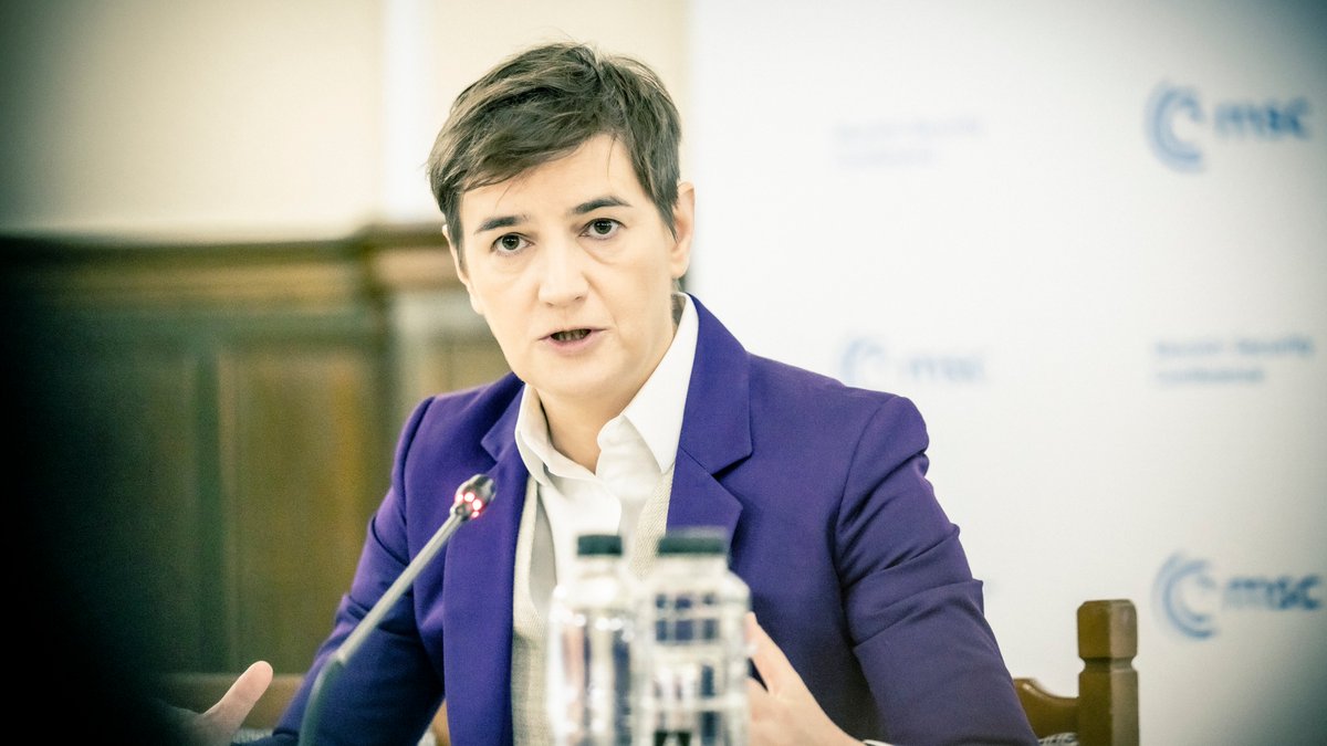 MunSecConf's tweet photo. A month ago, we held our first formal meeting in Southeastern Europe — a region of growing geopolitical importance. During #MLMBucharest, the participants reaffirmed steadfast support for #Ukraine and discussed the impact of the war with 80 leaders from the region and beyond. https://t.co/cAjJ3dFq1u