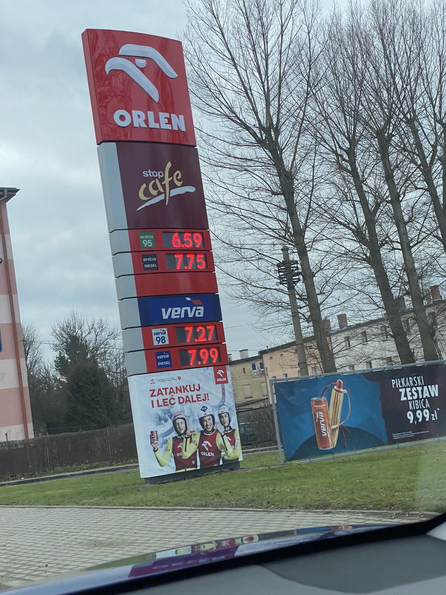 Dzisiejsze porównanie cen po dwóch stronach granicy. Jedynie 20 groszy taniej w 🇨🇿 🤓

Dziękuję pan Obajtek