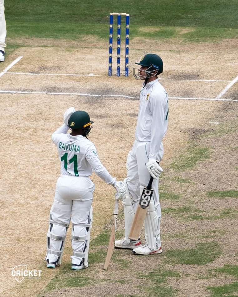 Shailesh090910's tweet photo. 45cm height difference! Test cricket is for everyone! 🤪 #AUSvSA
@SidDholakia
@aavnirav https://t.co/wwRqGze5hG