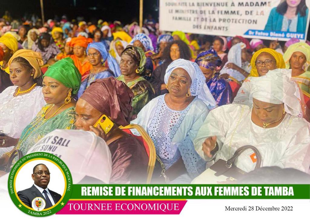hadjafa21's tweet photo. Accès au crédit des femmes pour leur autonomisation : 100 Organisations féminines de Tambacounda ont bénéficié  d’un financement de 111 974 948 FCFA, 64 millions pour 4 unités de production et d’un important lot de matériel d'allégement.#Presidence #MFFPE #entreprenariatfeminin https://t.co/3WrirIF8Cx