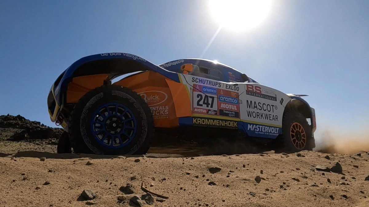 TimCoronel's tweet image. First live pictures from Saudi Arabia!😍🇸🇦

#dakar2023 #beast #timcoronel