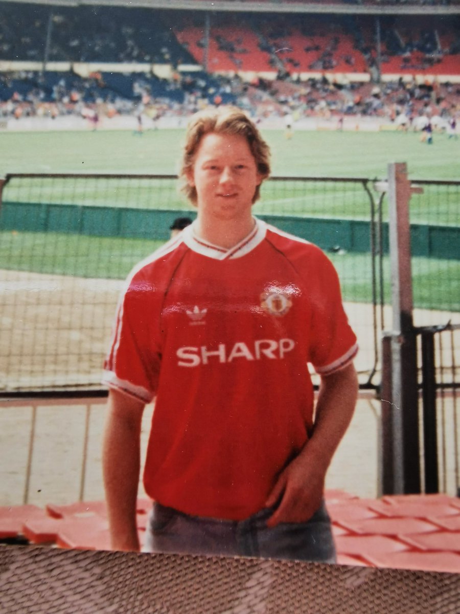 chrishutd's tweet image. #realchangemcr on the ferry to rotterdam and in the ground and at Wembley league Cup final 1992