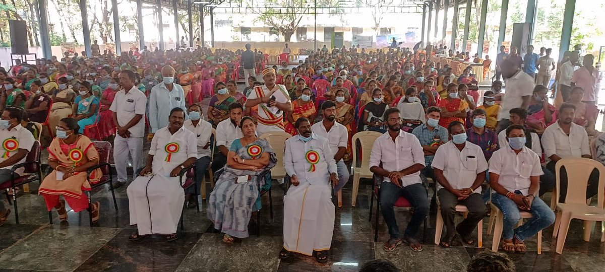 PmkGkm's tweet photo. தர்மபுரி மாவட்டம் சுய உதவி குழுவினருக்கு கடன் வழங்கும் விழா தர்மபுரி அரசு கல்லூரி கூட்டரங்கில் 29.12.2022 இன்று 8889 மகளிர்க்கு ரூபாய் 45 கோடியே 68 லட்சத்து 50 ஆயிரம் வழங்கியபோது.... https://t.co/uVBaL4GMaX