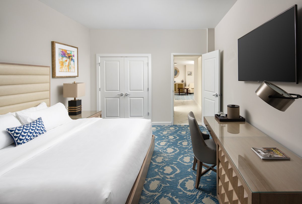 The Karol Hotel Twitter