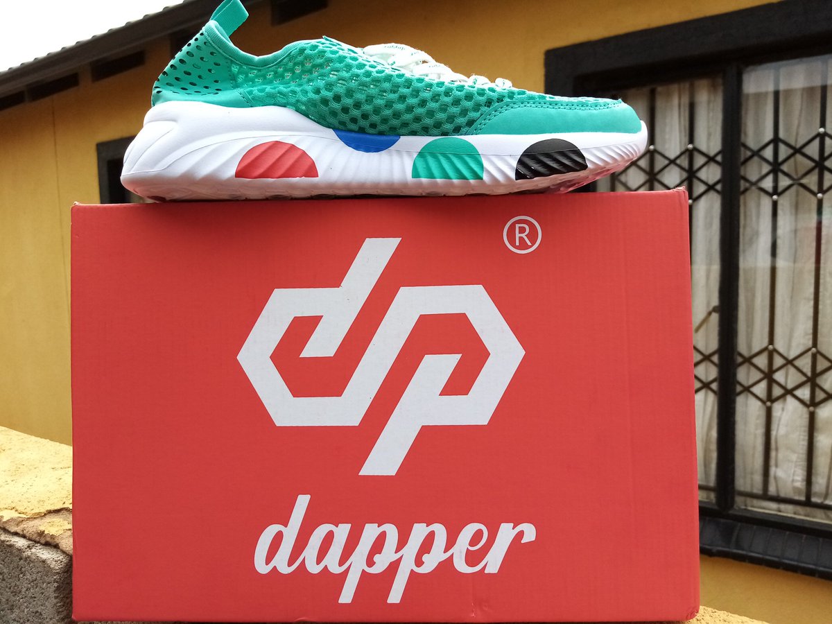 JEEMC3's tweet photo. From Kasi to Kasi @dapperShooz
Yvonne Manyike your Dapper Sneaker have finally arrived, thank you so much Dapper for this wonderful Sneaker💞💞
#sharebaba #dappersneakers #JEEMC3 https://t.co/a4MRBQOFvU