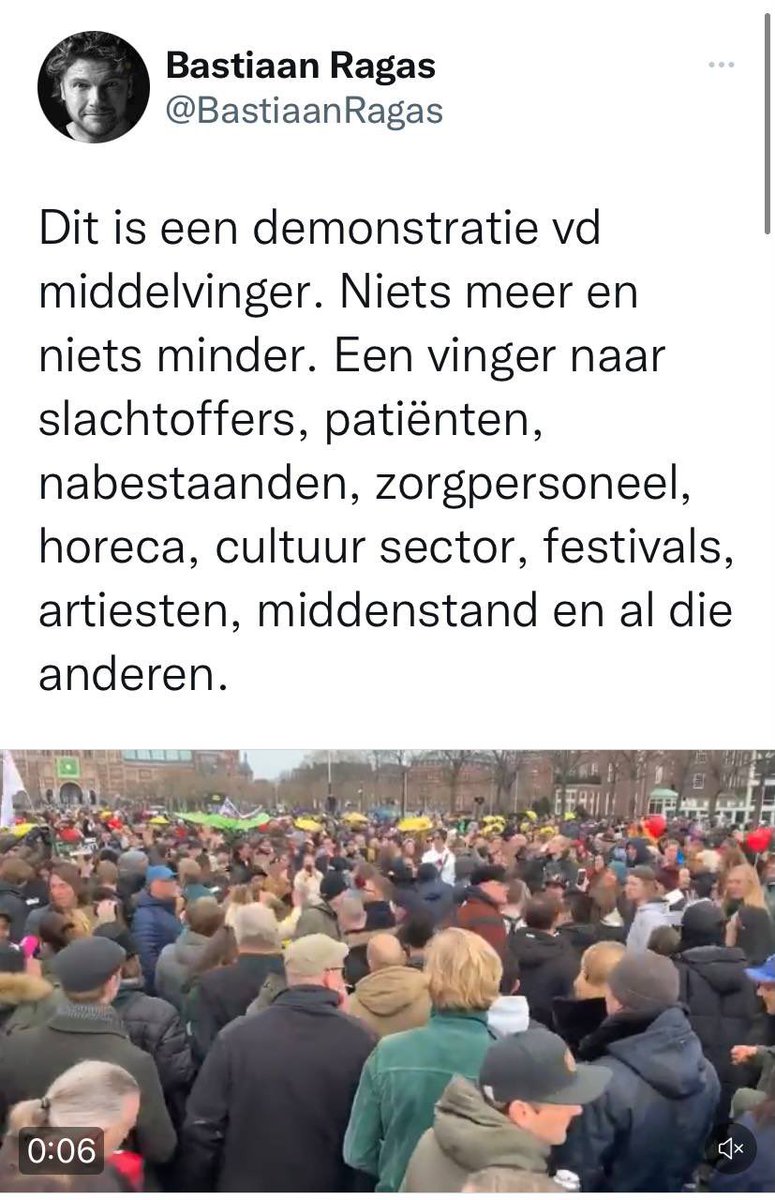 KarinMariaKeser's tweet photo. Oh Tooske, de vrouw van Bastiaan Ragas interviewt Sigrid Kaag, hè gezellig. 

#onskentons
#vingerindepap

https://t.co/JFdZ8zmoh3 https://t.co/M3ddf9WoqJ