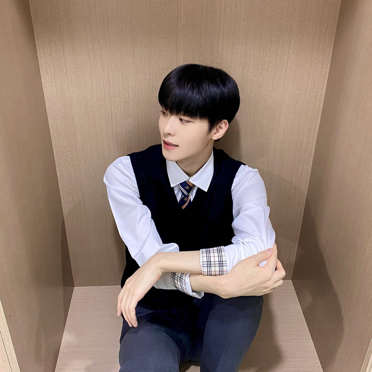 fov08w25's tweet photo. 이게‘성민’이야 https://t.co/MtrgOq2nUU