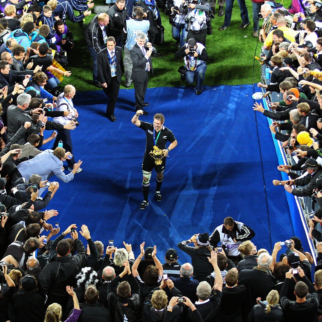 An icon Happy birthday to the legendary Richie McCaw 7  