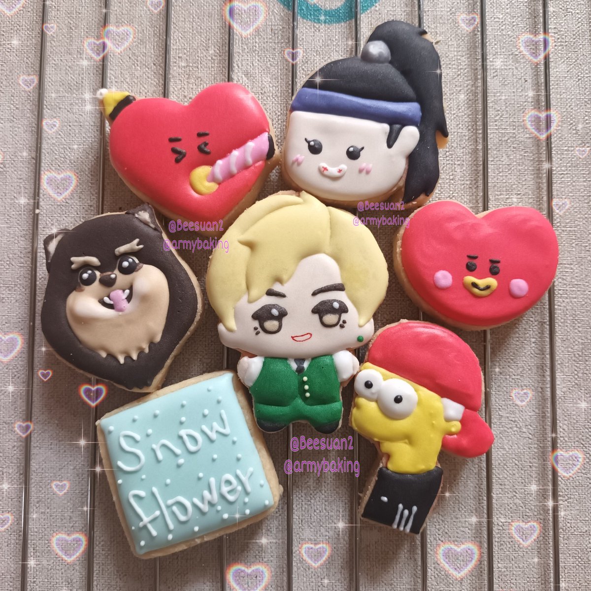 Beesuan2's tweet photo. ❄️Happy V Day Set❄️
🏷 RM32/set
📣 only 5 Set available‼️
📩 DM to order
#BeesBake #happyvday #happytaeday #happybirthdayv #happybirthdaytaehyung https://t.co/iubPI8Qp9z