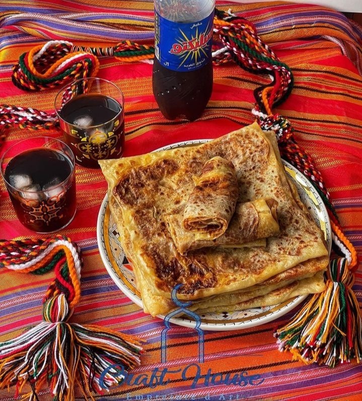 hello_algeriaa's tweet image. Algerian Mhadjab 🇩🇿
#Algeria 
#Welcome_to_Algeria