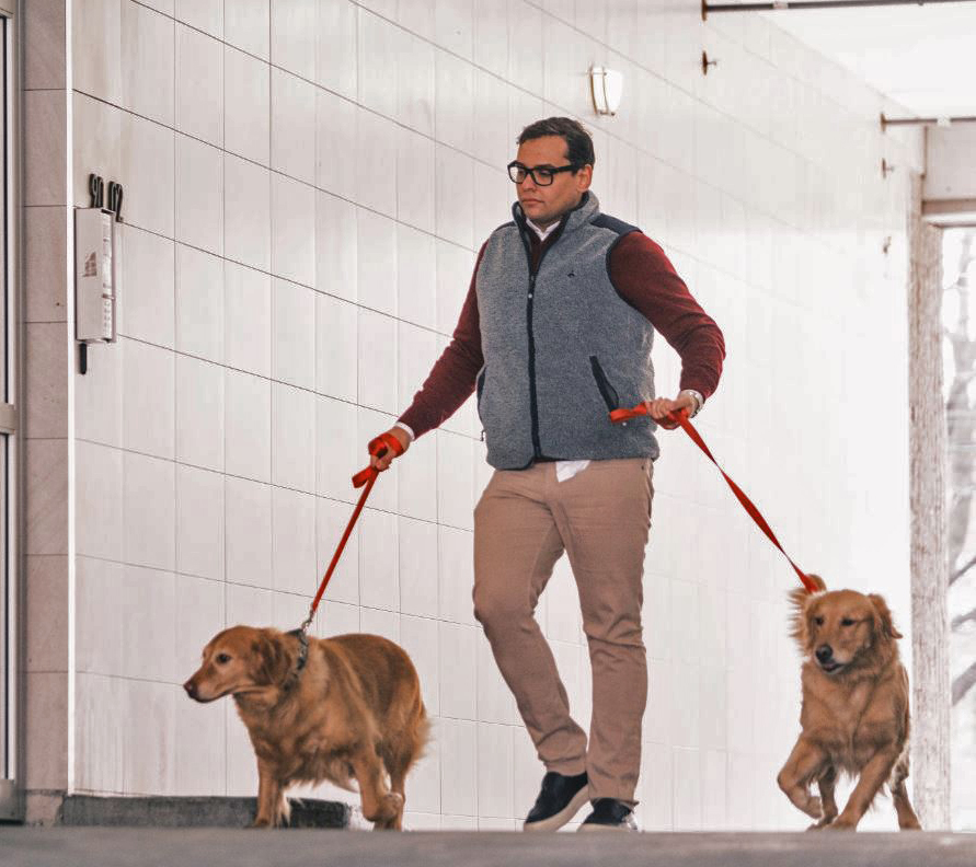LorenzoTheCat's tweet photo. George Santos walking his cats. https://t.co/4aCMm6ytUI