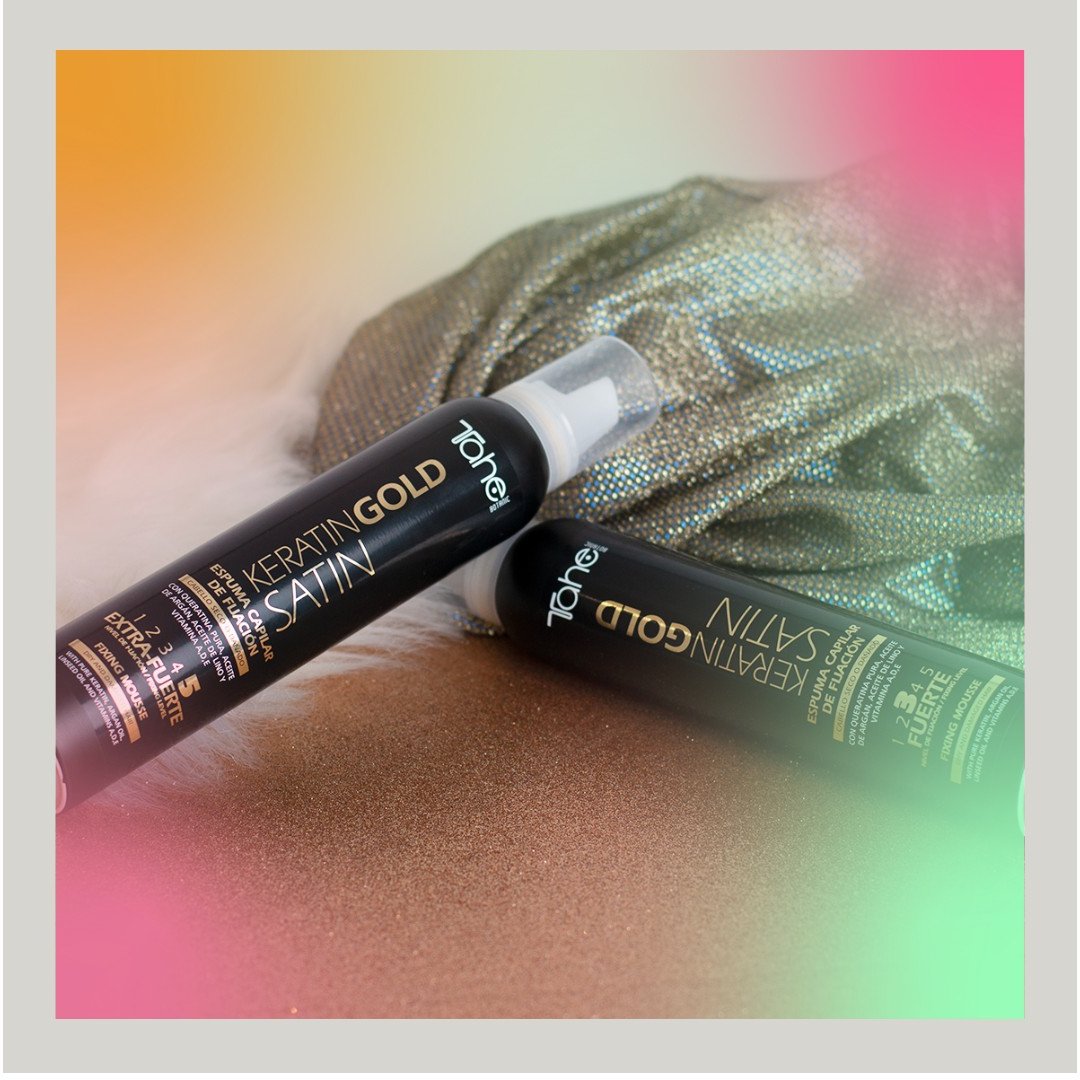 taheoficial's tweet photo. En #navidad queremos que nuestro cabello se vea con más cuerpo, volumen y brillo.
Para conseguirlo te recomendamos la espuma de fijación Satin Keratin Gold. Indicada para cabellos secos o dañados porque:
◾ Disciplina el #cabello #encrespado.
◾ Define el rizo. https://t.co/6s1RTcS3lg