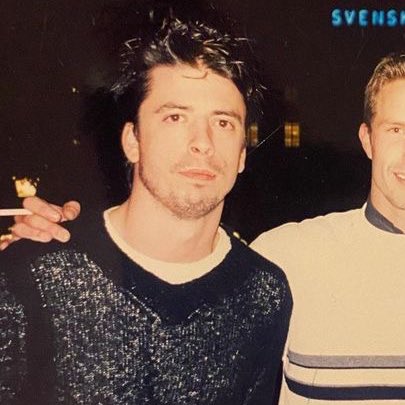 nicholashovlts's tweet photo. young dave grohl >>>>>>>> https://t.co/kdS9XXyBja
