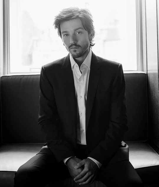 Happy Birthday, Diego Luna! 