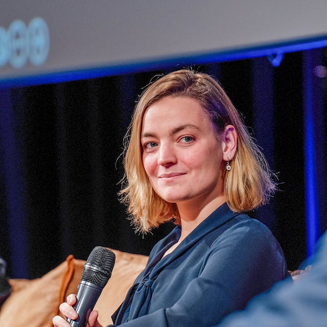 ournewecon's tweet photo. ‘Geen docent wil leerlingen alleen maar examenstof geven’ zegt Irene de Vries in een interview in ESB na de eerste ‘Week van het economieonderwijs’.

https://t.co/aKp3U09pRy https://t.co/DJ676W14QY