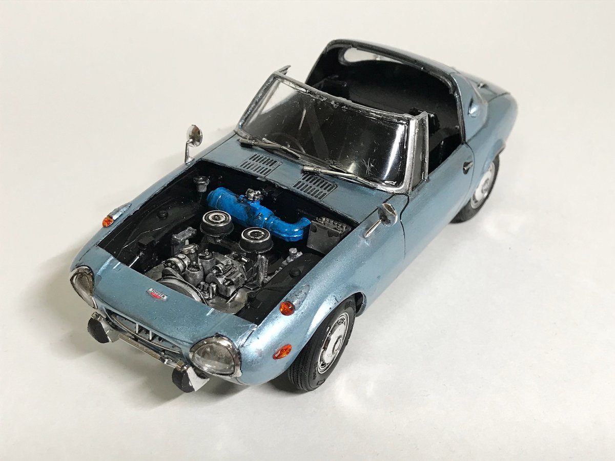 「アクリル筆塗りカーモデルチャレンジ。2作目。1/24 フジミ トヨタS800。水」|林 亮太＠2023 5/20〜6/11清瀬市郷土博物館個展のイラスト