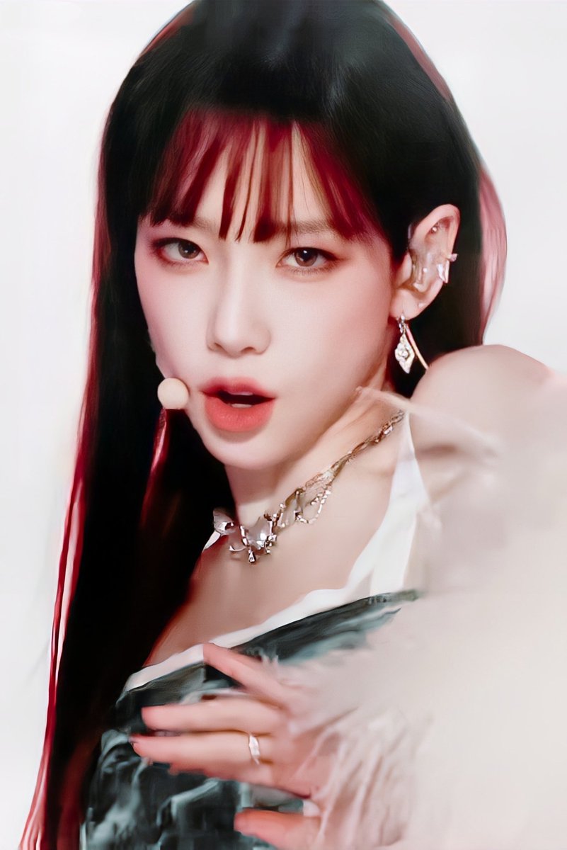 SMtown beyond live

INVU

#TAEYEON #태연