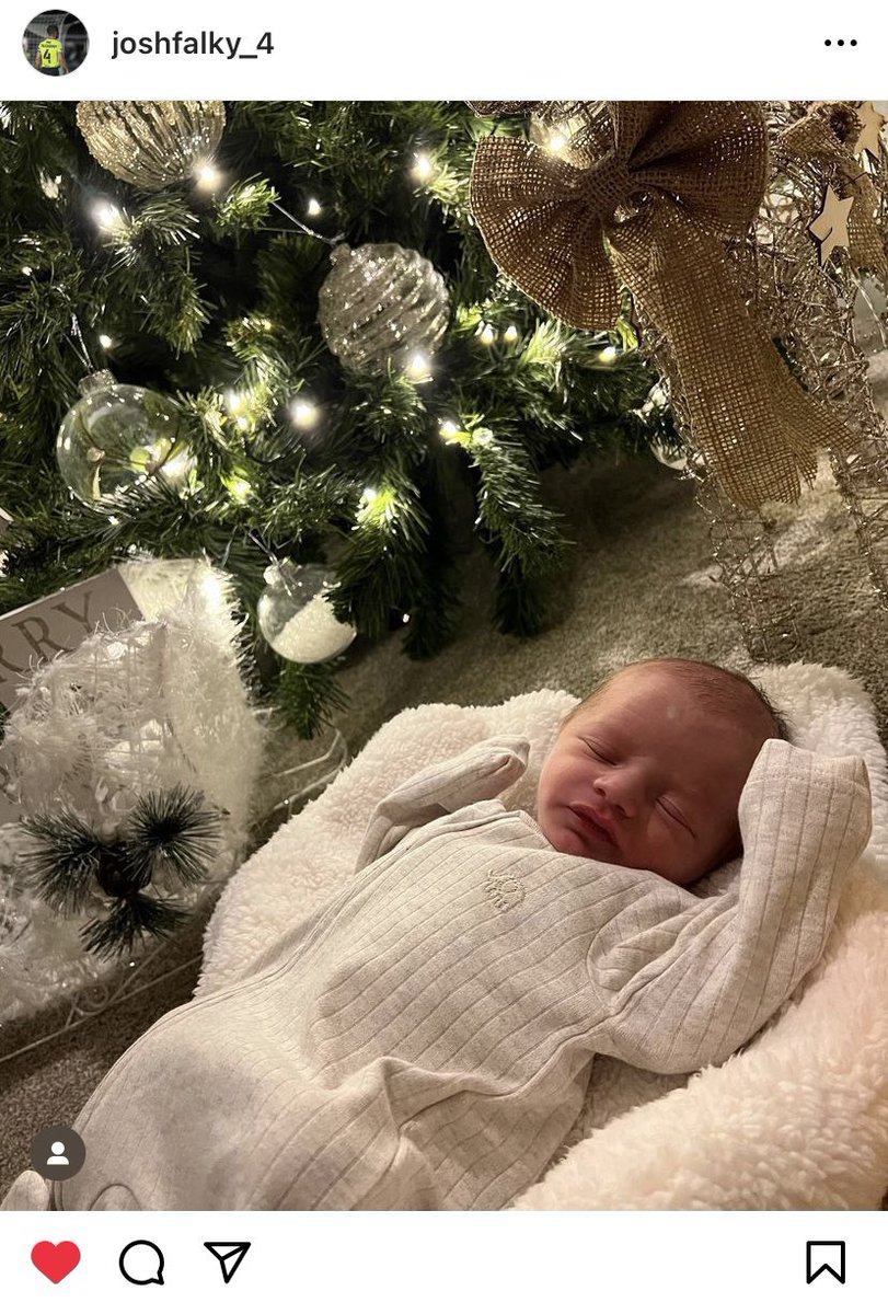 HarrogateTown's tweet image. 👶 We’d like to say a huge congratulations to our Skipper @JoshFalky_4 and his partner Sadie on their birth of their second child, Kit 💛