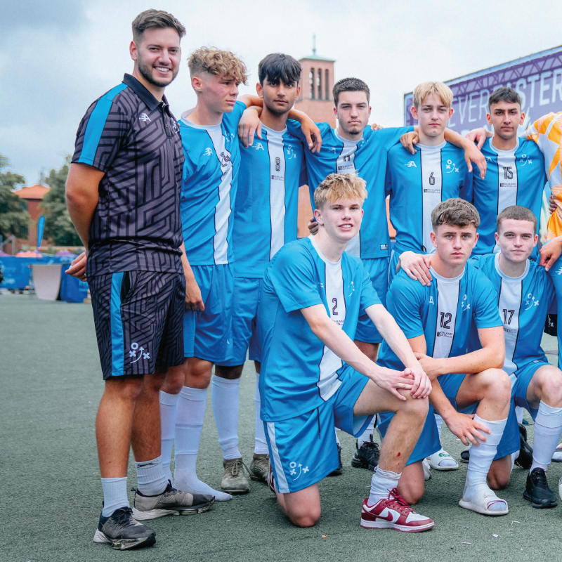 Gothia_Cup's tweet photo. The Tactical Specialists 🏴󠁧󠁢󠁥󠁮󠁧󠁿 grow with Tiktok and a tactical approach. After only a year and a half, they have over 282 000 followers on Tiktok. 🔥
– Social media is a big part for us. It helps us to attract players, says the @tactspecialists coach Dan Muino.

#gothiacup