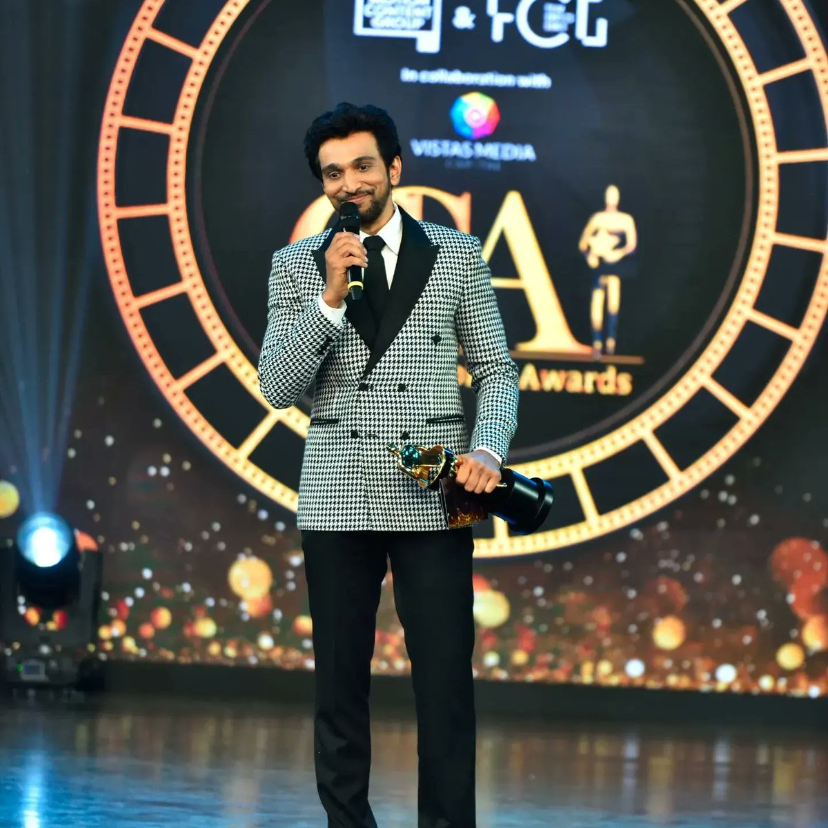 Critics' Choice Awards India tweet media