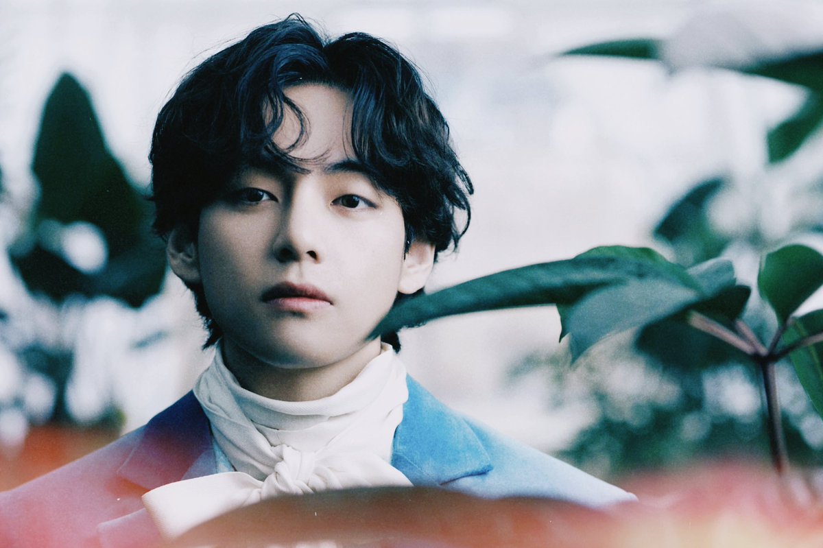 taekookorwala's tweet photo. Happy V Day 💜 I love you, my baby! Thank you for existing and just being you ✨
#VDay
#TaehyungDay
#WinterBearDay
#TaeTaeDay https://t.co/7Dkzfb4xUZ