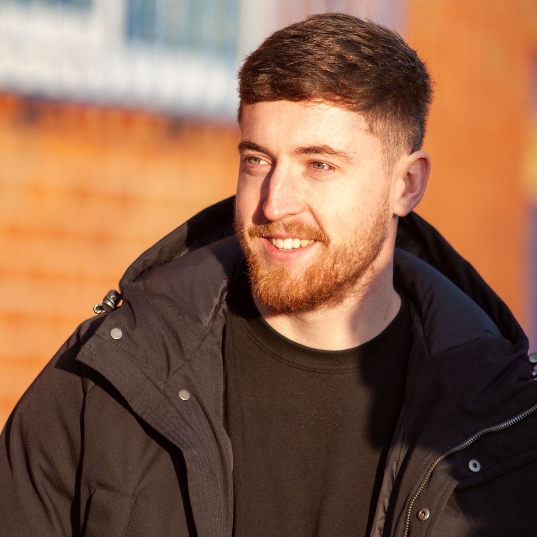 Great to see <a href="/MikeyHoward11/">Mike Howard</a> in attendance on Boxing Day! 👋 

📸 @sean_walsh153