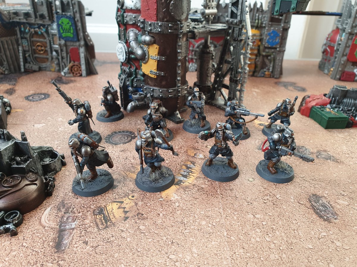 ScarboriaAlan's tweet photo. A completed 2022 project that I'm happy about was finally finishing the whole Kill Team Octarius set, and a bonus Noviate Sisters set as well. More Kill Teams next year! #killteam #octarius #warhammercommunity #krieg #kommandos #noviates https://t.co/OY2q0cZDBL