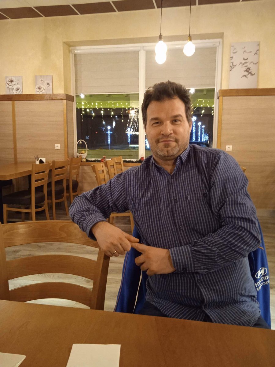 NPashkurov's tweet photo. Веселяшко между Коледа и Нова година #весело #chill #почивчица https://t.co/iFqe6a4cXK