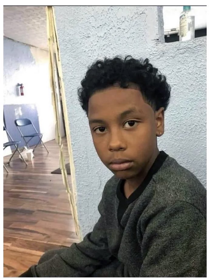 _SJPeace_'s tweet photo. October 12th, Columbus OH

A 36 y/o white man Krieg Butler Sr. got out of his truck &amp; shot 13 y/o black boy, Sinzae Reed, then drove off. He came back around and reshot him multiple times in the back, killing him, then fled the scene.

Imagine after 5 days, Krieg was a free man! https://t.co/0FPcYjLVSo