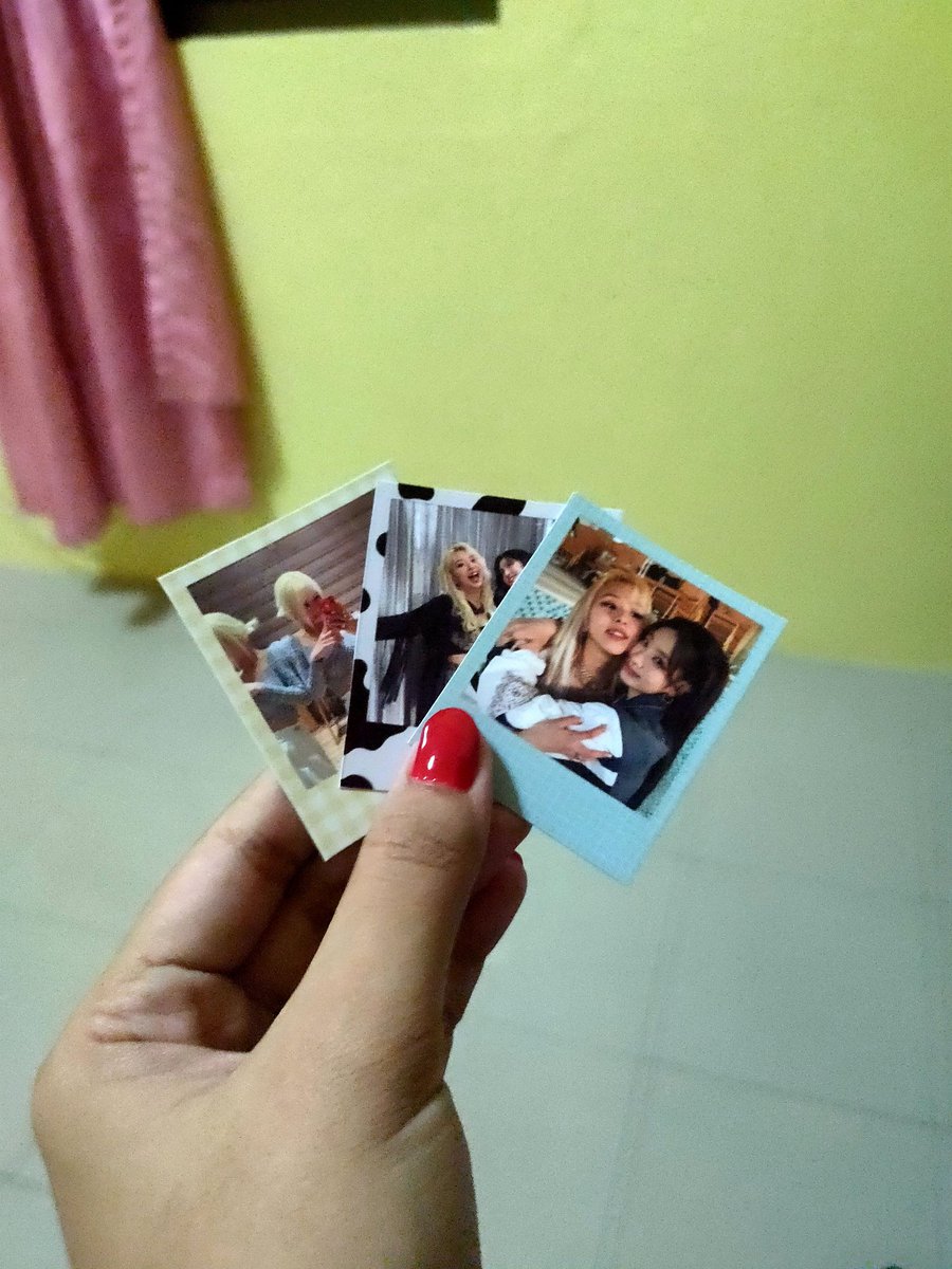 situberie's tweet photo. thank you sa freebies at pag accommodate @fluffytaeh_ 💖

la na ako pic nung package na cute binuksan agad ng kapatid ko tas kinuwa agad ibang freebies dami nun eh😣 https://t.co/gVwnaoSIRA
