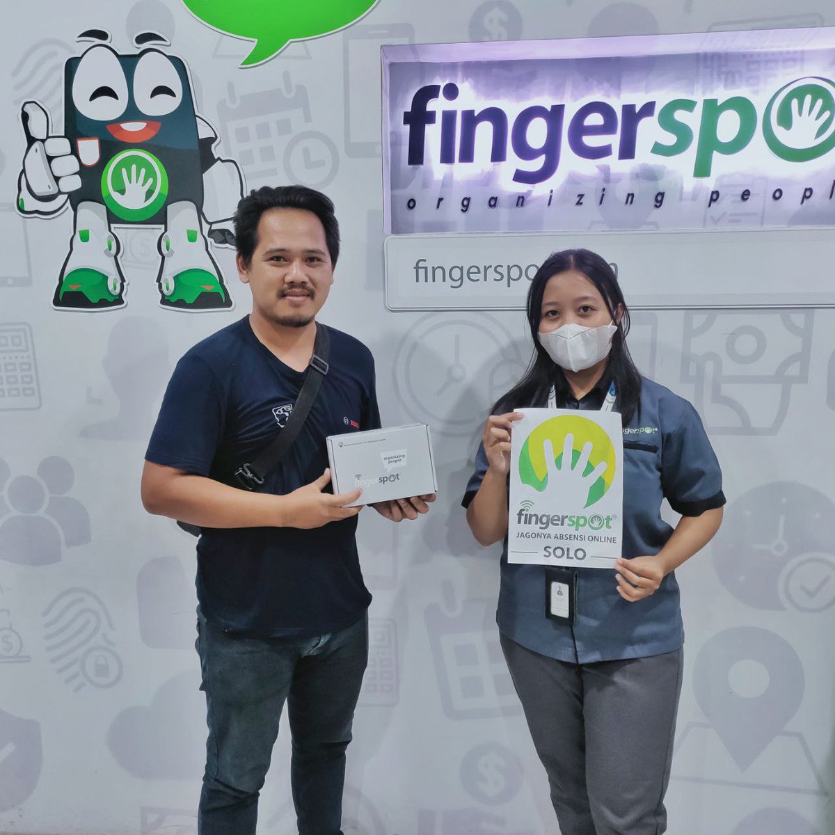 FFingerspot's tweet photo. Siap melayani diseluruh Indonesia
Terimakasih pelanggan setia fingerspot
ππ
Yuk kunjungi store fingerspot di https://t.co/swU3XJQpP4
.
#Fingerspot
#Fingerspotsolobaru
#Fingerspotjawatengah
#AbsensiOnline
#MesinAbsensi
#HRDMantul
#AbsensiGratis
#AbsensiPonsel https://t.co/6Ua0K6GuC4