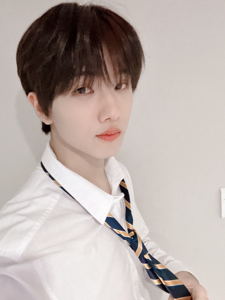 jcssl_'s tweet image. 박지성이랑넥타이?
자극미침ㅋㅋ