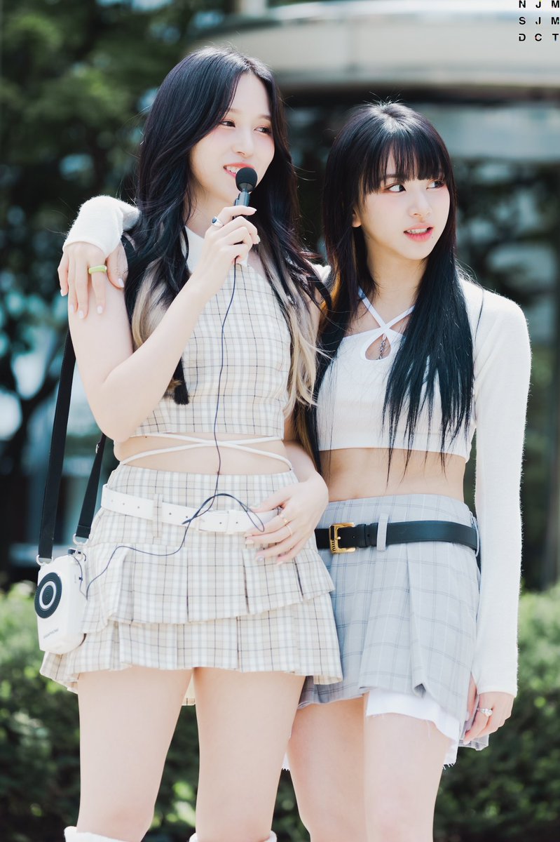 chaeyo_my54's tweet photo. あたし、チェヨンちゃんがミナちゃんの肩にガッツリ手置いてるの大好きなんですよね…🥹 https://t.co/JmdUVCjrKA