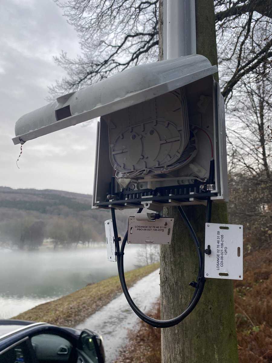 #infodéploiement 🦺 Retour sur la réception de chantier dans le département des #ardennes dans le secteur de Monthermé, Deville, Revin et Laifour.

✔️ Vérification des équipements sur la zone
🙌 Futures ouvertures commerciales

#afondlafibre #fibreoptique #regiongrandest