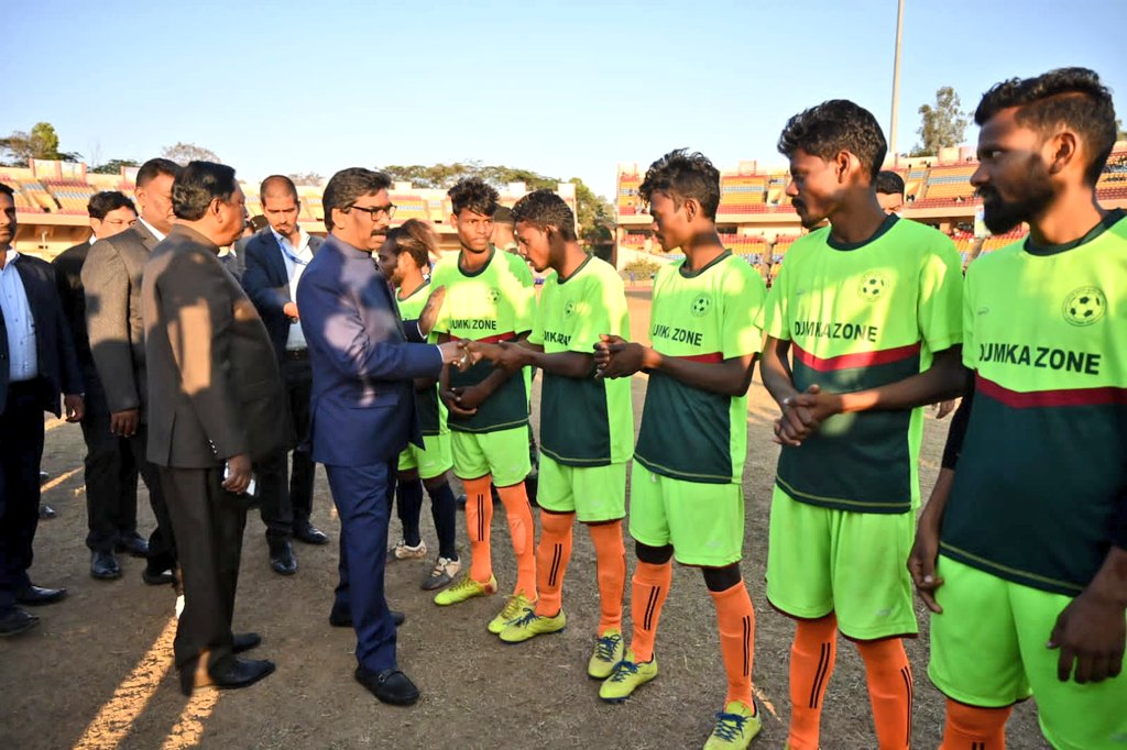 Football Cup Competition-2022 : समापन समारोह में शामिल हुए CM हेमंत सोरेन