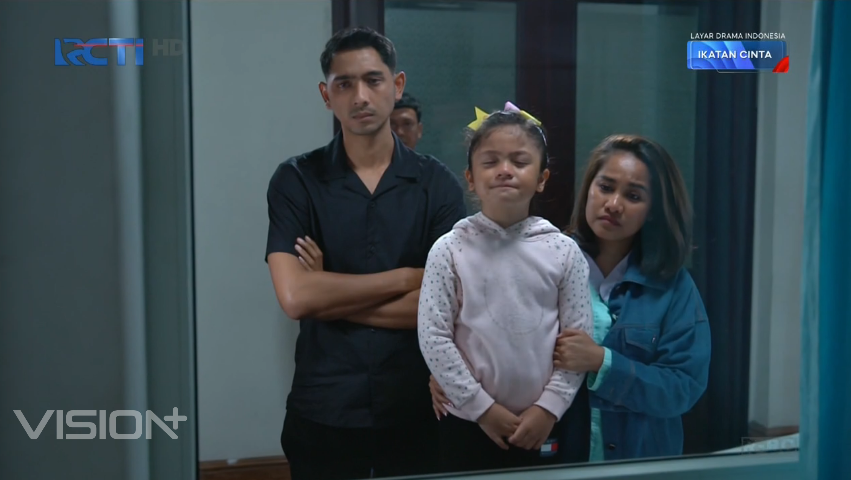 ceritalily_'s tweet image. cpt bgn ya ndin...
reyna, askara, km semua membutuhkanmu.
ndin.. bangun ngapa.. jgn pake lama.
kita pulang yuk... jam besuknya sdh habis. kita hrs pulang ya.
#IkatanCintaEp1002