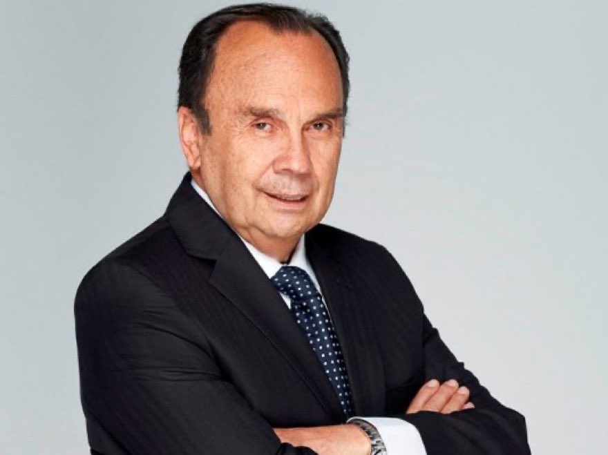 Golesque's tweet image. Para ti ¿Quién es el que más sabe de Fútbol?

🔃 Hernán Peláez 
❤️ Carlos A. Vélez.