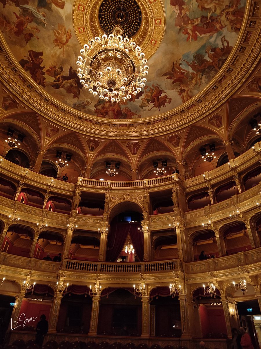 le_saac's tweet photo. Hungarian State Opera House

#hungary #opera #sculpture #wonderful #budapest #operahouse @le_saac https://t.co/6ALTZ26lk7