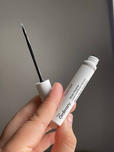 sanguine_store's tweet photo. ยังไงก็ต้องยกมงแห่งปีให้ยัยน้องคนนี้ เซรั่มปลูกขนตาขนคิ้วของ The ordinary multi peptide lash serum ได้ขนตายาวธรรมชาติ ขนคิ้วงอกดก ดุจเกิดมาจากท้องแม่ก็ยาวเหมือนลิฟแบบนี้เลย https://t.co/w39zk6xKyt