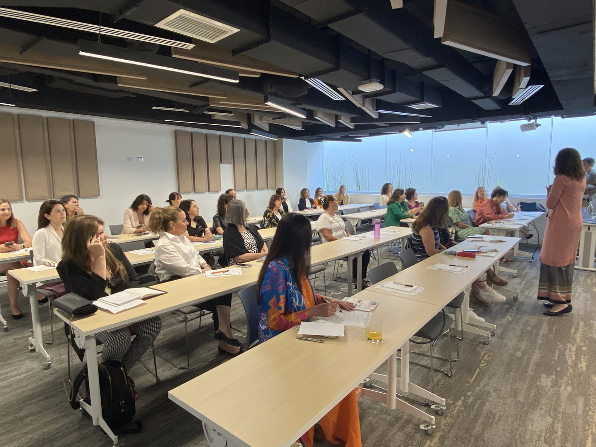 redmad_chile's tweet image. 👉 #REDMAD y el @CGCUC, de la Escuela de Administración UC (@EscuelaAdmUC), realizaron el conversatorio presencial “¿Cómo seguimos ahora? Oportunidades y desafíos de la nueva forma de trabajar”.