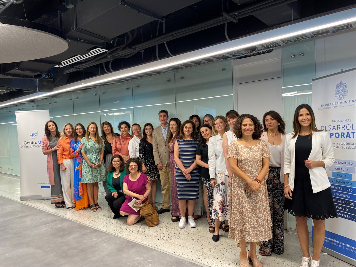 redmad_chile's tweet image. 👉 #REDMAD y el @CGCUC, de la Escuela de Administración UC (@EscuelaAdmUC), realizaron el conversatorio presencial “¿Cómo seguimos ahora? Oportunidades y desafíos de la nueva forma de trabajar”.