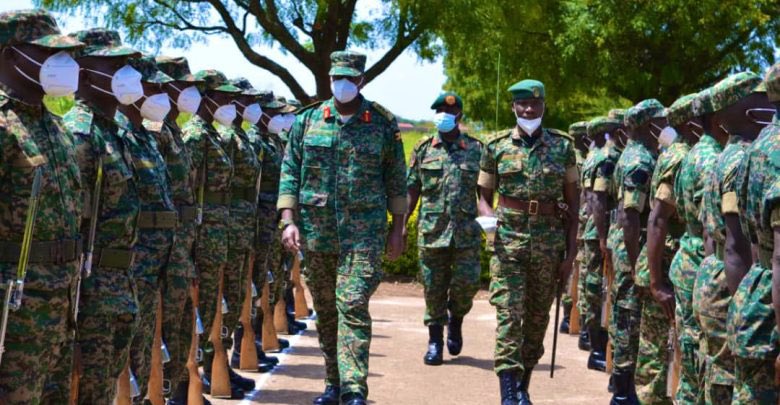 raystylescheune's tweet photo. “UPDF remains steadfast in ensuring that Uganda stays peaceful and secure .” Gen @mkainerugaba https://t.co/oviavgou2v