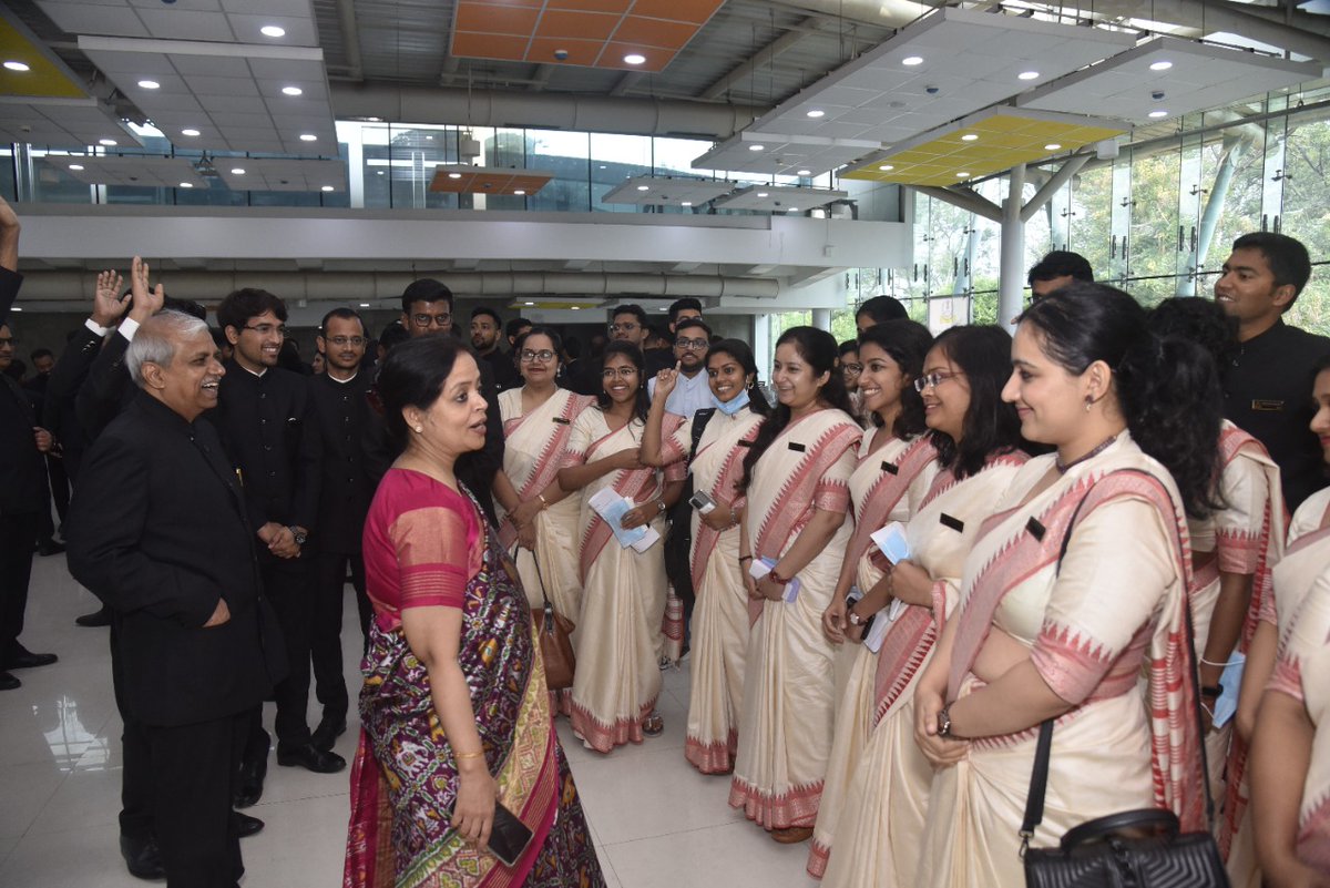 IncomeTaxIndia's tweet photo. Smt. Anuja Sarangi, in her interaction with the OTs, observed that ITD is a pioneer in using technology for delivering taxpayer services. She urged the OTs to work towards furthering these initiatives &amp; most importantly, to discharge their duties fairly &amp; with absolute integrity. https://t.co/zu4Ka2DLdh