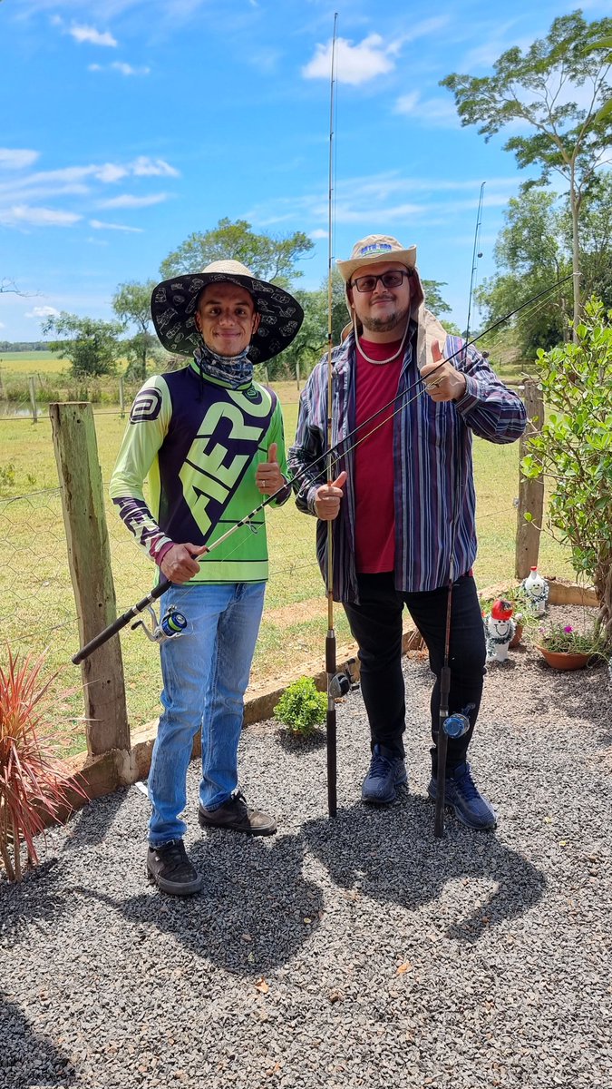 Andherluiz's tweet photo. Cada um aproveita o recesso de fim de da forma que convém, pescaria com os amigos ontem. Foi muito bom, grato pela convite Kelwere 🤜🏻🤛🏻... https://t.co/WgXRbkt8F4