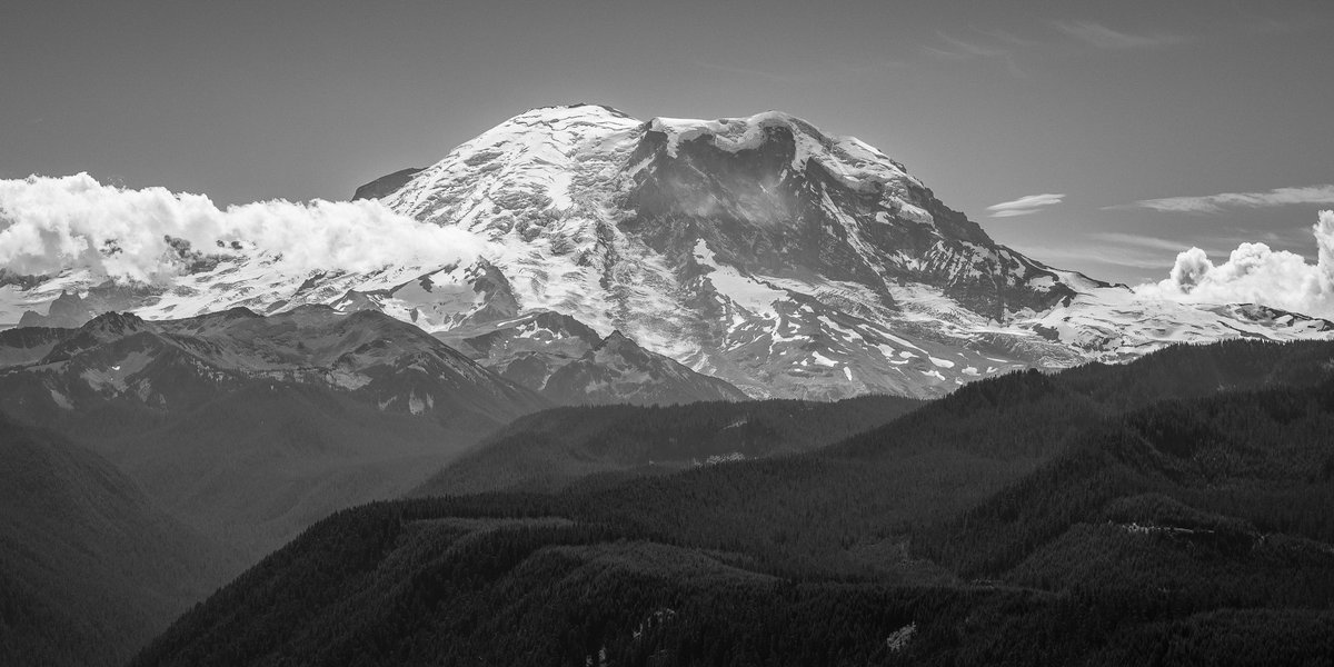 SteveBisig's tweet photo. Mt. Rainier, Sun Top, Washington ๐ท Learn More >> https://t.co/ifnAWjhiMx
#mountrainier #mtrainier #mtrainierwatch #rainier #tahoma #suntop #visitrainier #mountains #mountainscape #mountainscapes #raw_mountains #bw #blackandwhitelandscape https://t.co/oqtOv6Jgnw