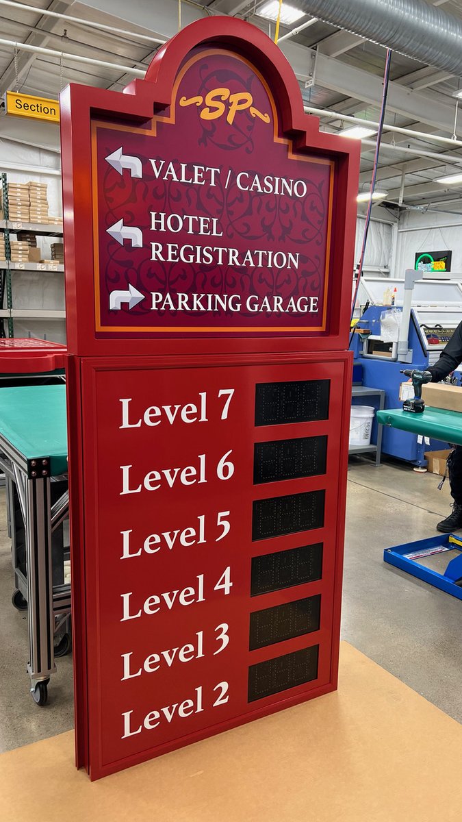Signal_Tech's tweet image. We worked with @ParkHelp to get @southpointlv a custom monument sign! 

Custom colors and printing reinforce branding while space counting will eliminate parking headaches for their customers.