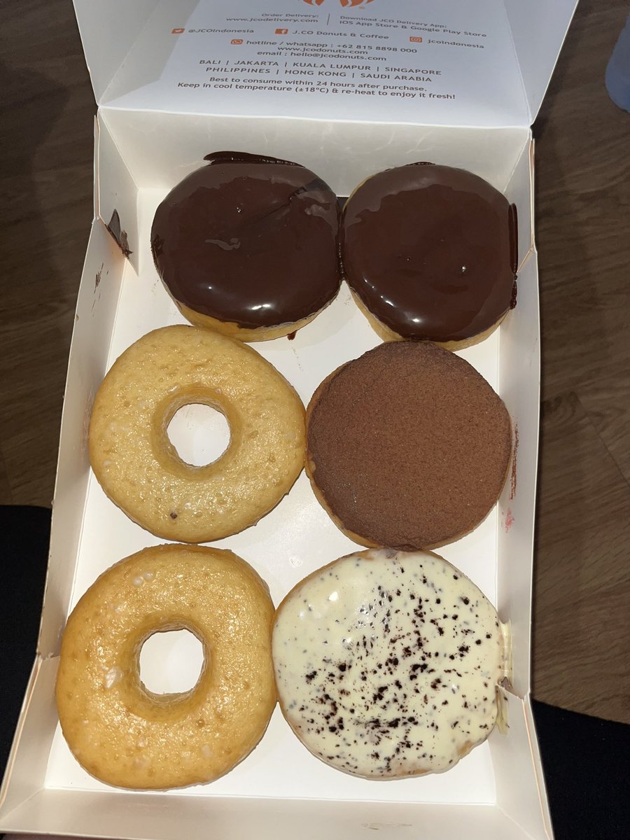 donuts timeeee!!! Yam yaammm <3