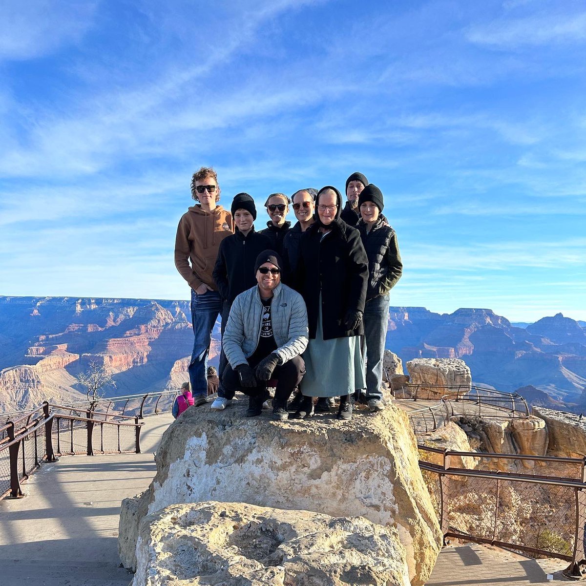 azlawns's tweet photo. Been a busy week so far, met up with my Amish sisters and stepmom that started in Flag before we headed to the Grand Canyon. It was everyons first time including my brother Eric. 

#grandcanyon #amishfamily #aztrip #flagstaff #brightangeltrail https://t.co/JnQnw27E2r