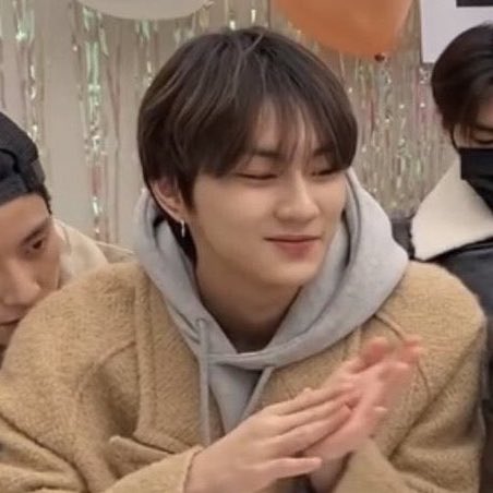 ชอบผมขนาดนั้นเลยดิ